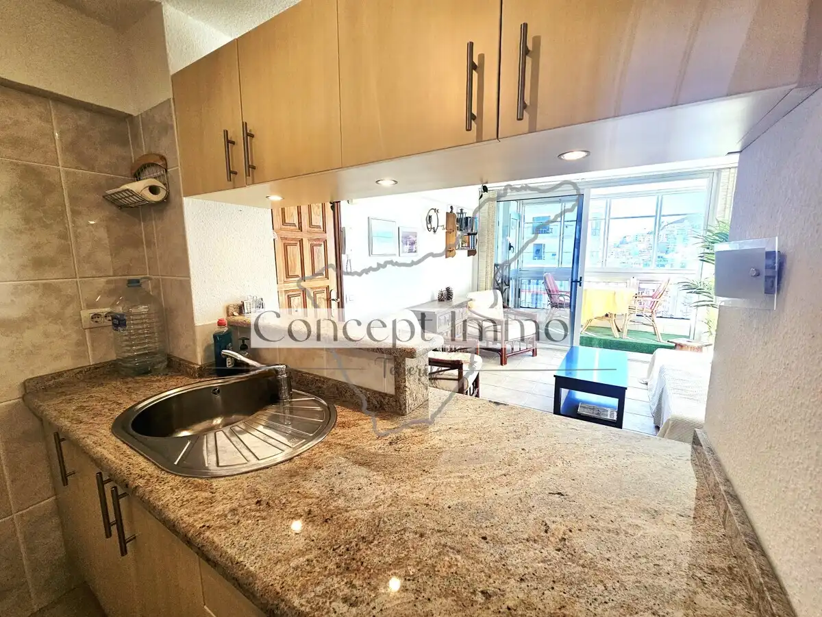 Cocina de Ático en venta en Arona con Terraza, Trastero y Balcón
