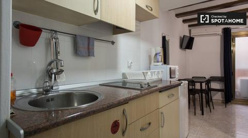 Foto 5 de Pis de lloguer a El Raval, Barcelona