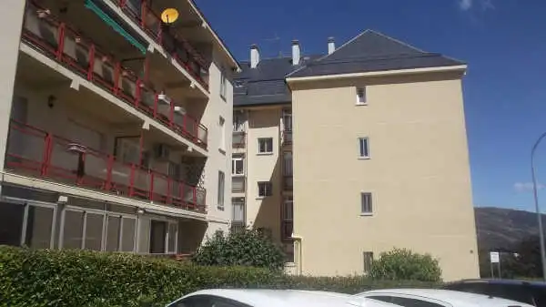 Pis en venda a CERCA (LA), Fontenebro - Altavista