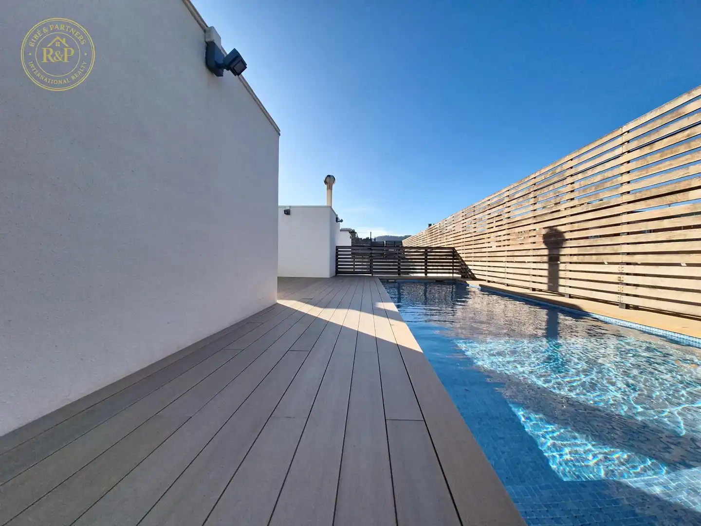 Swimming pool of Flat for sale in Barcelona  with Heating, Storage room and Swimming Pool