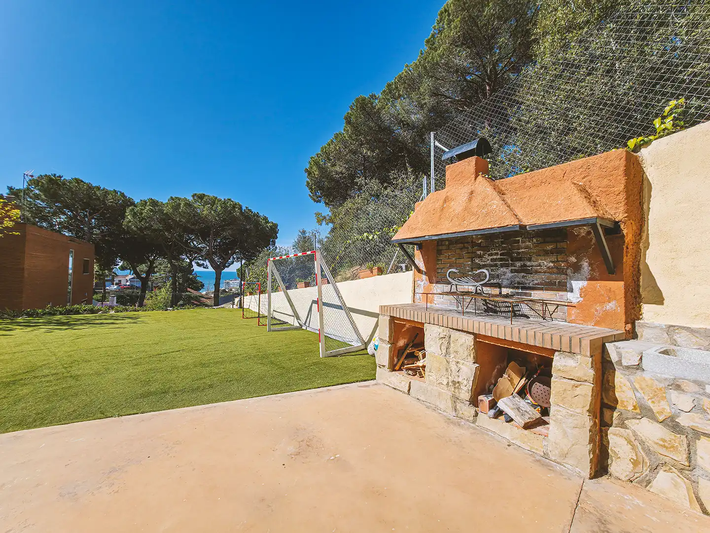 Garden of Houses for sale in Sant Pol de Mar  with Air Conditioner, Heating and Private garden