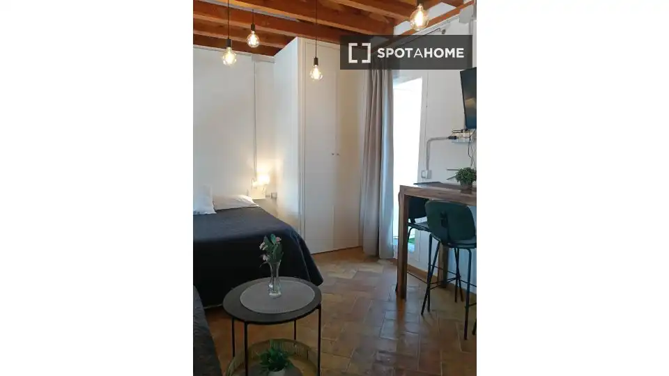 Schlafzimmer von Wohnung zur untervermieten in Córdoba mit Klimaanlage, Terrasse und Möbliert