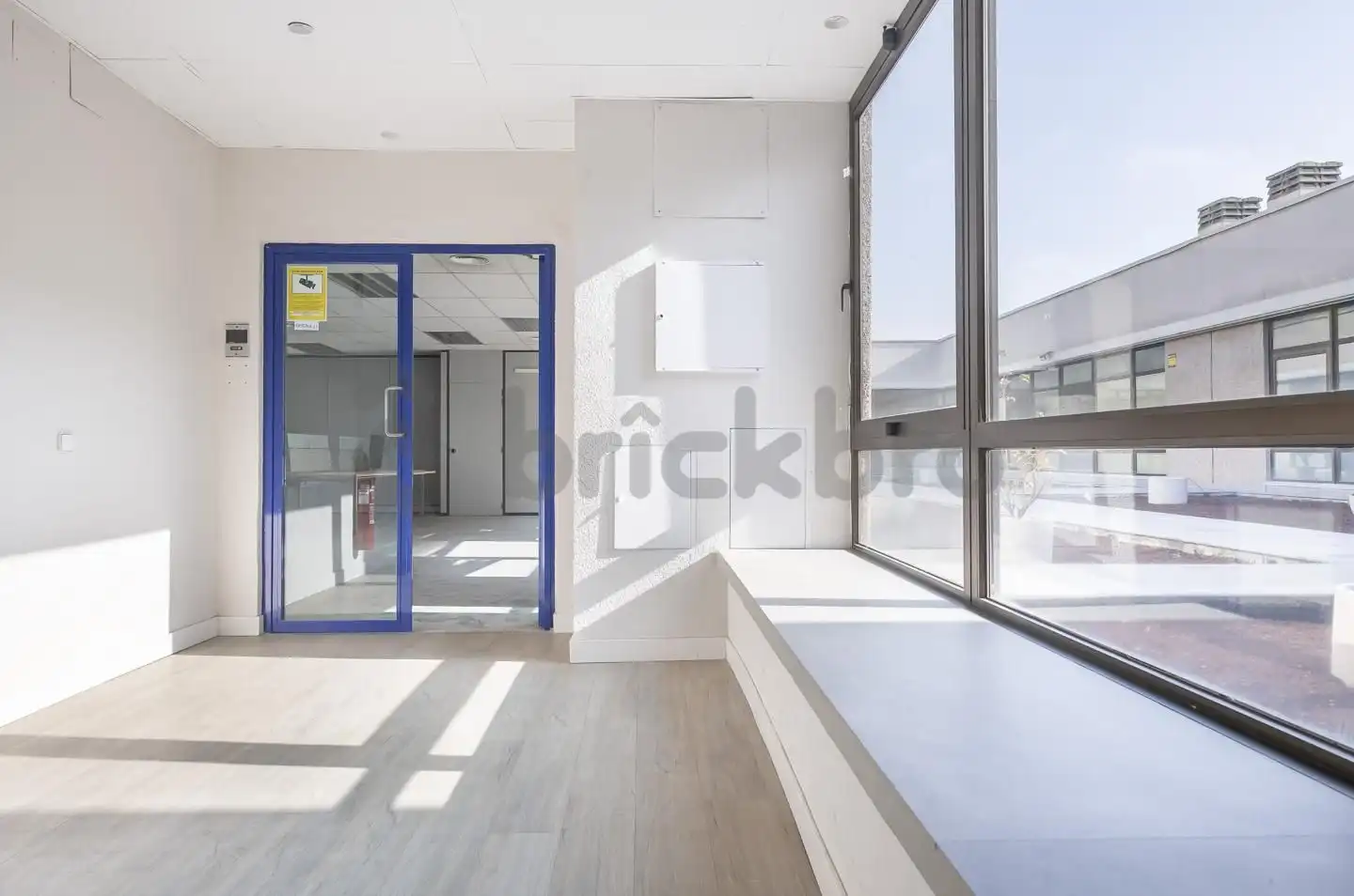 Oficina en venta en De Valdelaparra, Zona Industrial