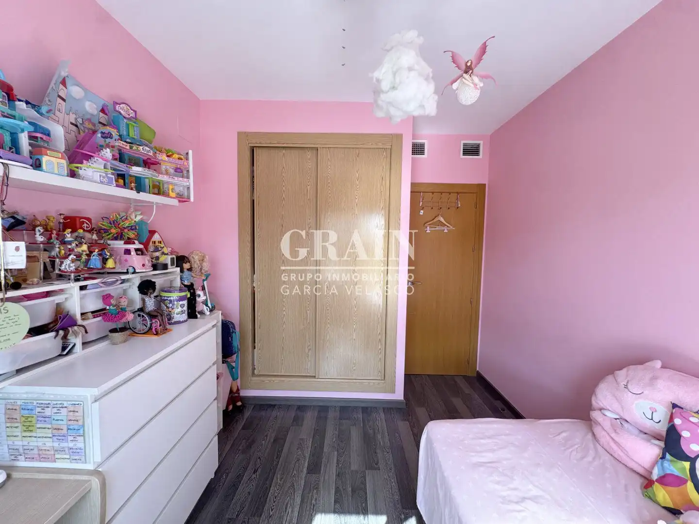 Bedroom of Flat for sale in Albacete  with Air Conditioner, Heating and Storage room