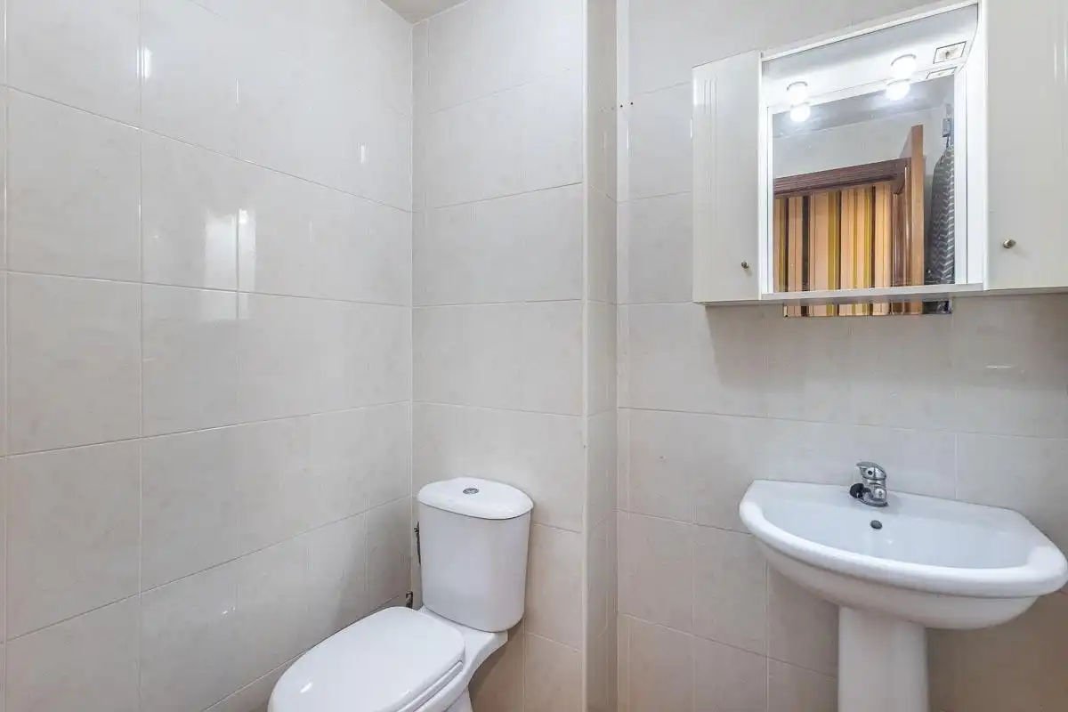Badezimmer von Wohnung zum Verkauf in Atarfe mit Klimaanlage, Terrasse und Abstellraum