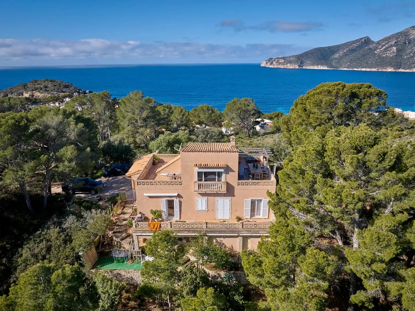 Vista exterior de Casa o xalet en venda en Andratx amb Calefacció, Jardí privat i Traster