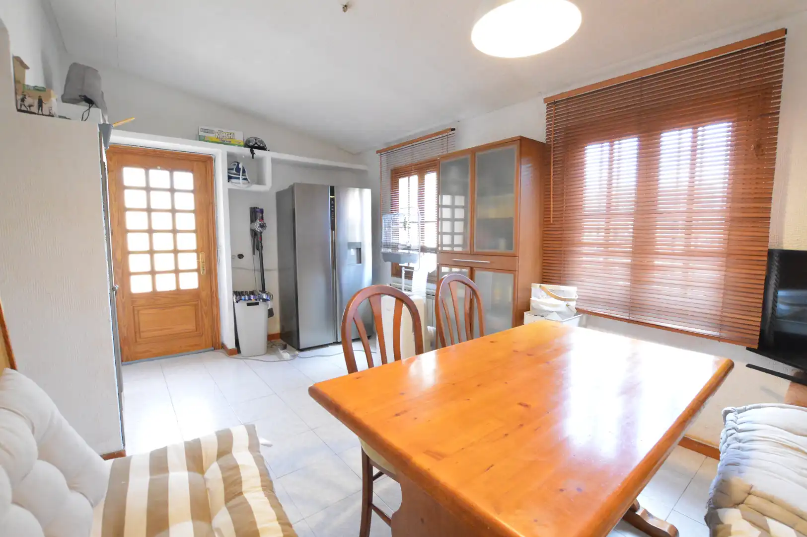 Cocina de Casa adosada en venta en Pozuelo de Alarcón con Aire acondicionado, Calefacción y Jardín privado