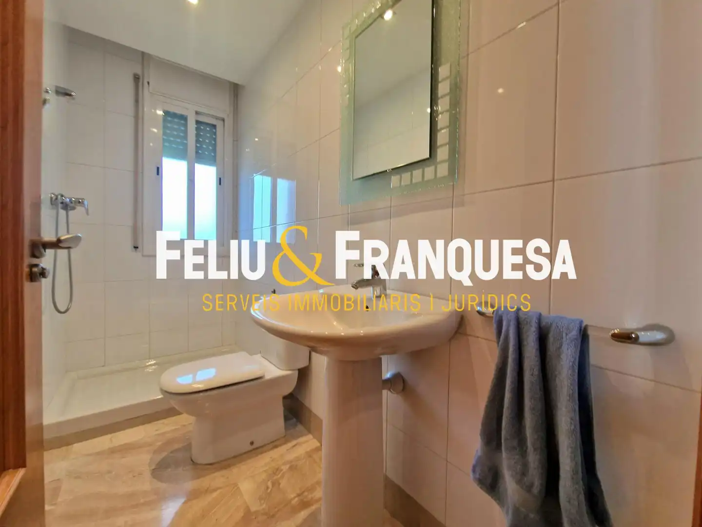Bathroom of Houses for sale in Sant Cugat del Vallès  with Heating, Private garden and Terrace