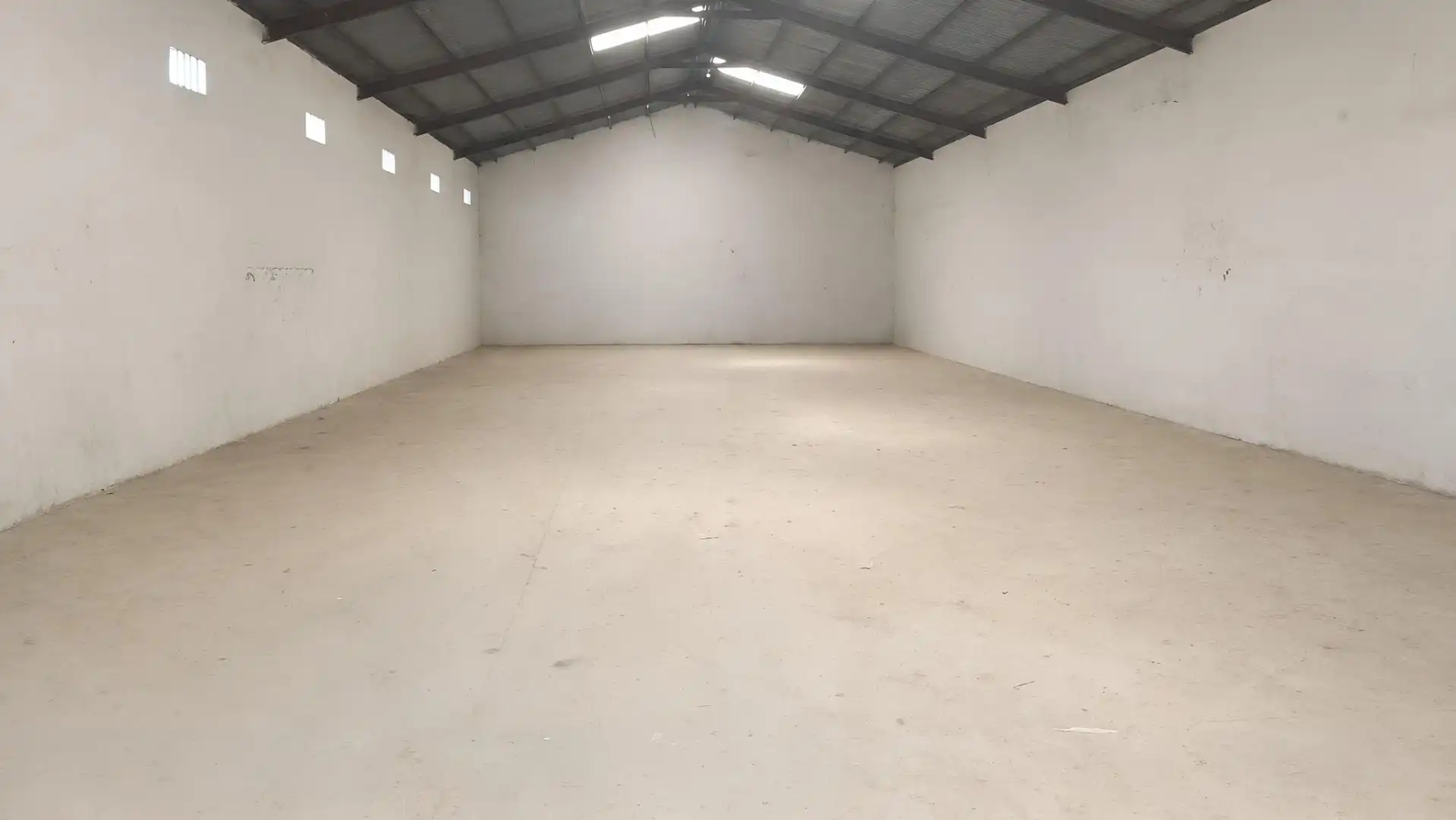Nau industrial en venda en Villagonzalo Pedernales