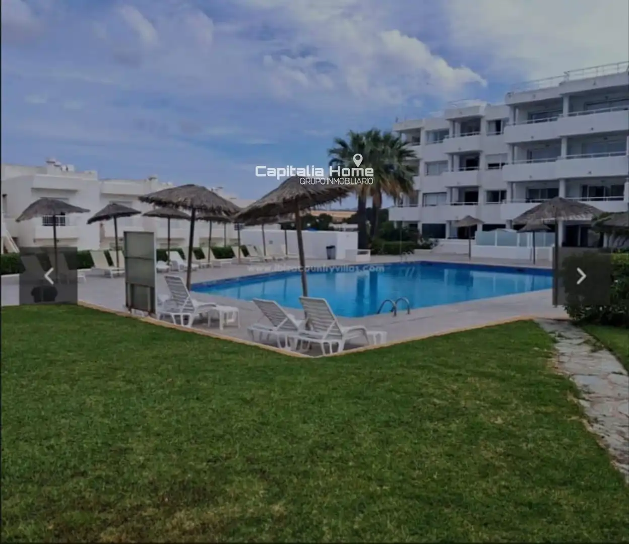 Schwimmbecken von Wohnung zum Verkauf in Sant Josep de sa Talaia mit Klimaanlage, Heizung und Schwimmbad