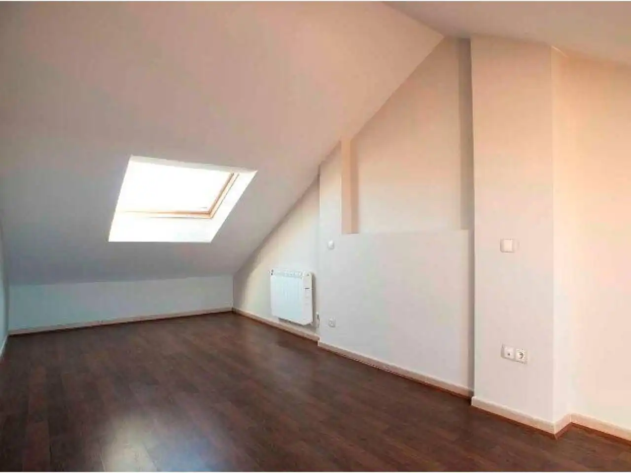 Flat for sale in Plaza Palacio, Villa del Prado