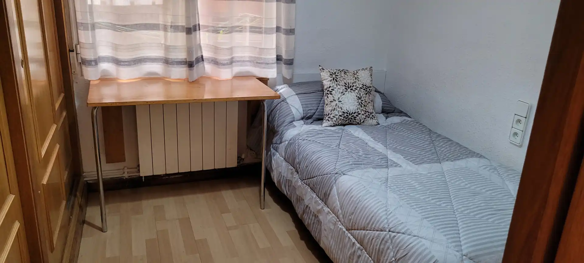 Schlafzimmer von Wohnung zur Miete in Cuenca mit Heizung, Möbliert und Ofen