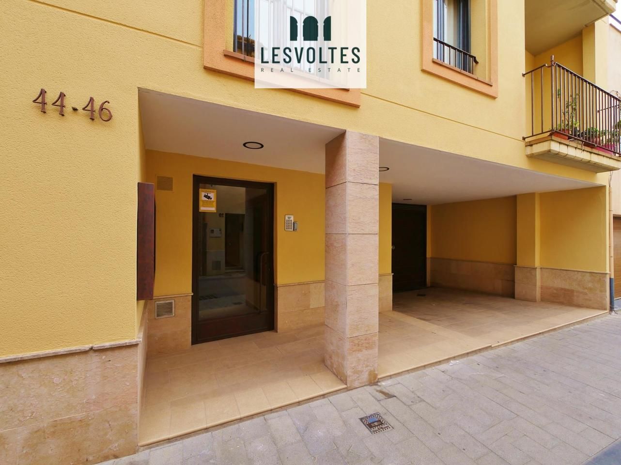 Vista exterior de Garatge en venda en Palafrugell