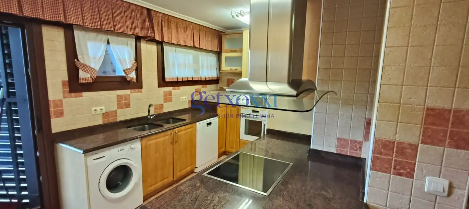 Cocina de Piso en venta en Leioa con Calefacción, Terraza y Trastero