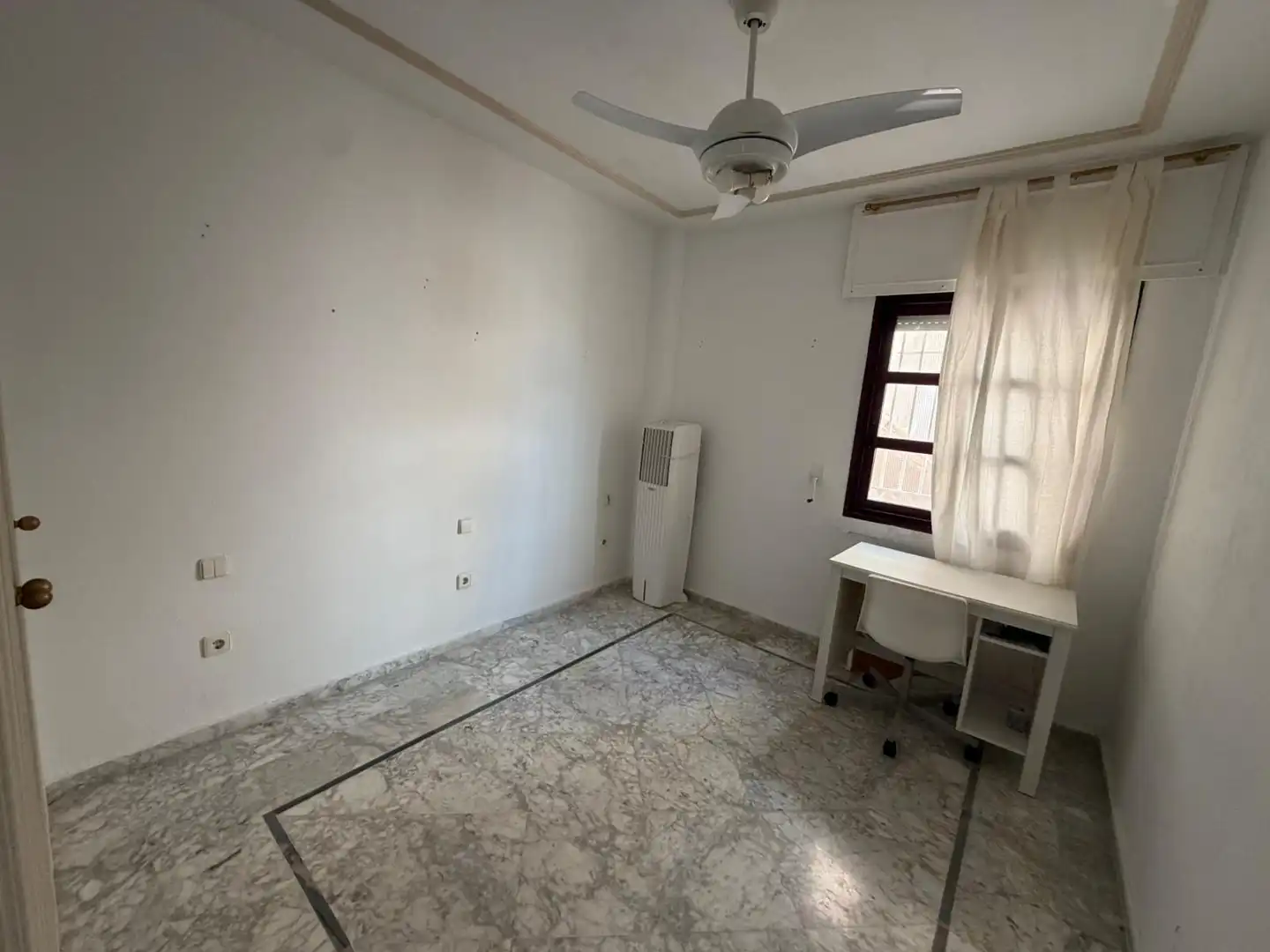 Habitación de Piso en venta en La Manga del Mar Menor con Terraza y Piscina comunitaria