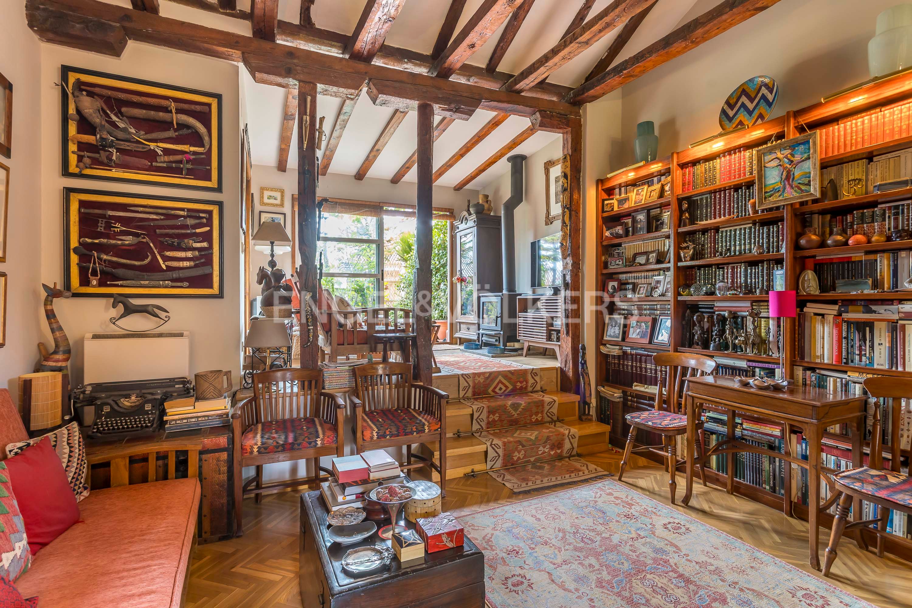 Sala d'estar de Àtic en venda en  Madrid Capital amb Calefacció, Parquet i Terrassa