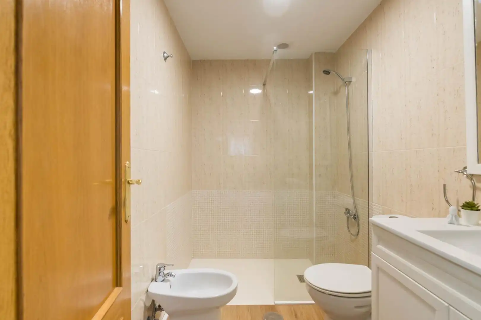 Badezimmer von Wohnung zum Verkauf in Santomera mit Klimaanlage, Privatgarten und Abstellraum