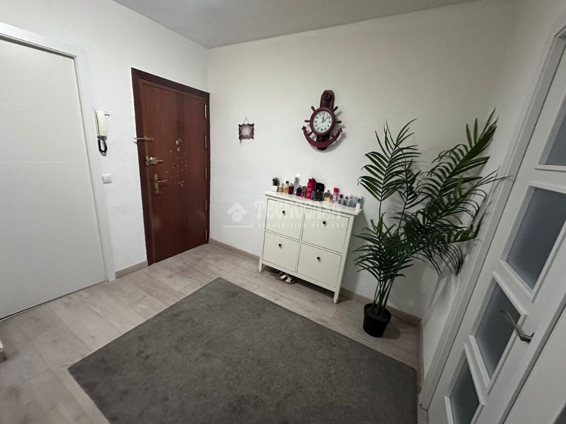 Piso en venta en C. Segovia, Centro