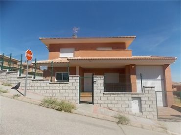 Casa d'obra nova amb jardí en venda a Calle Pablo Neruda 6