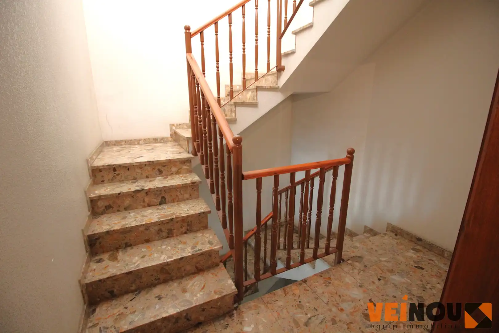 Casa adosada en venta en Cornellà de Llobregat con Terraza y Balcón