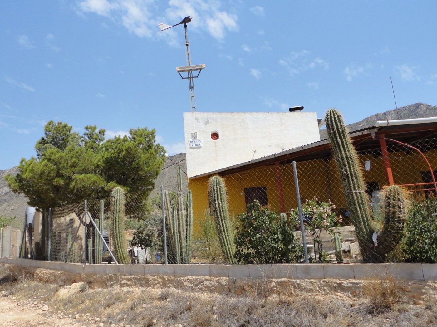 Exterior view of Country house for sale in Hondón de las Nieves / El Fondó de les Neus  with Private garden and Storage room