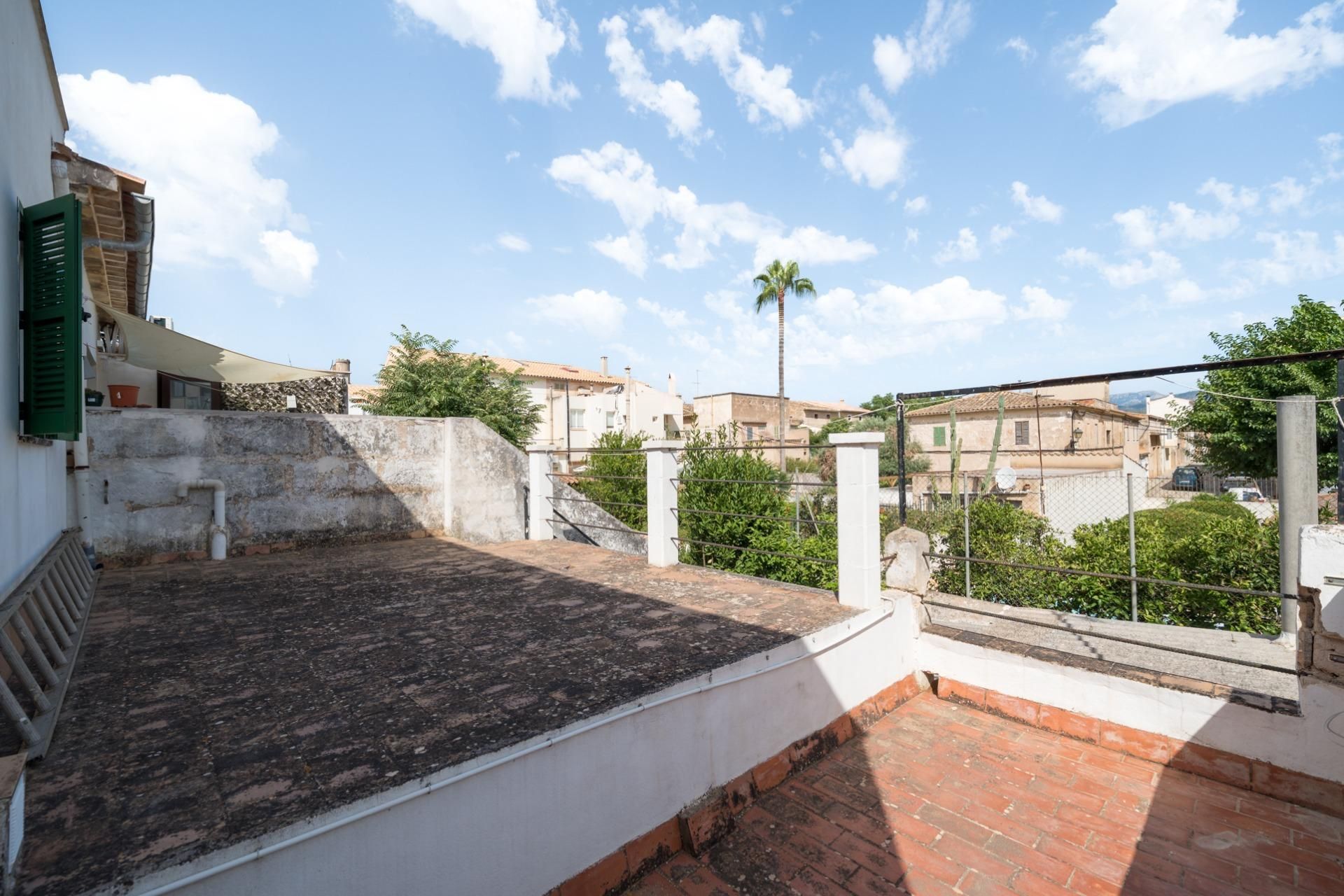 Terrassa de Casa adosada en venda en Santa María del Camí amb Jardí privat, Terrassa i Traster