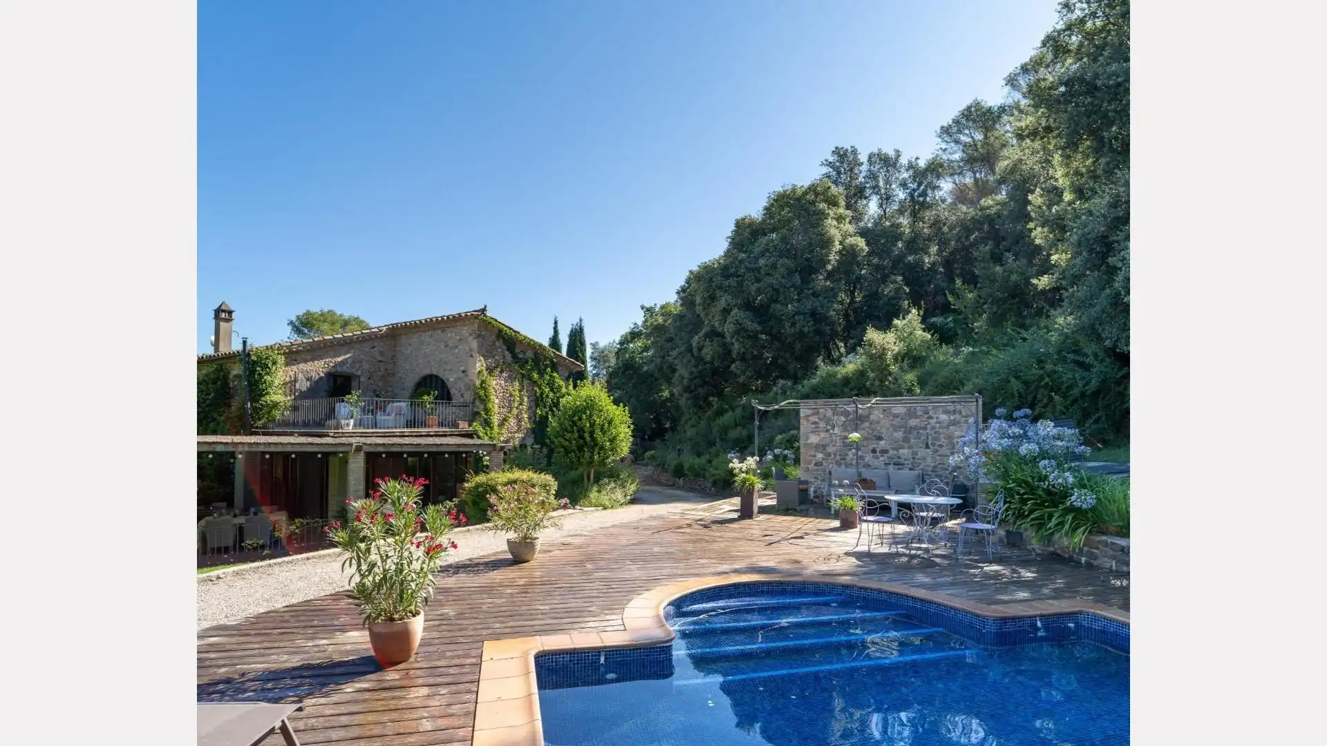 Jardín de Finca rústica en venta en Esponellà con Aire acondicionado, Calefacción y Jardín privado