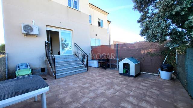 Casa adosada en Venta en Berrocalejo de Aragona