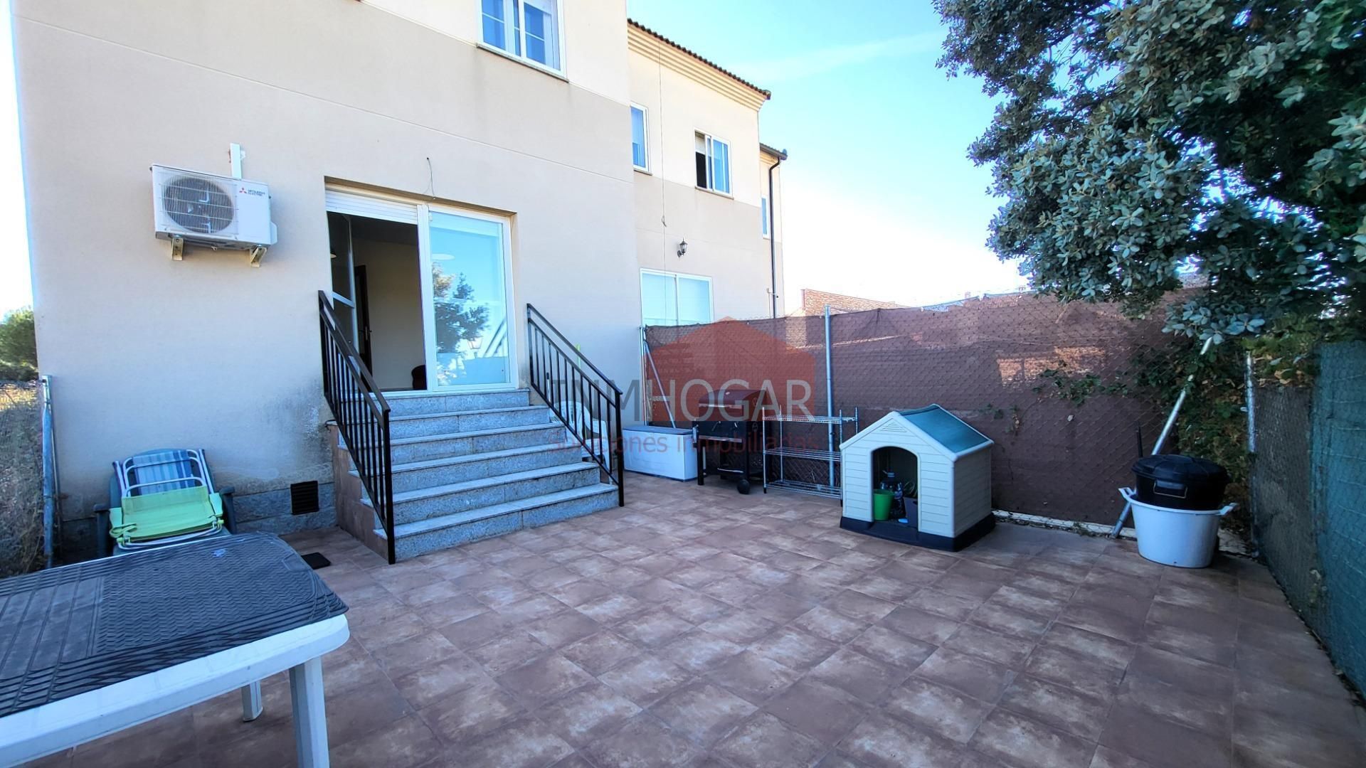 Jardín de Casa adosada en venta en Berrocalejo de Aragona con Aire acondicionado, Calefacción y Jardín privado