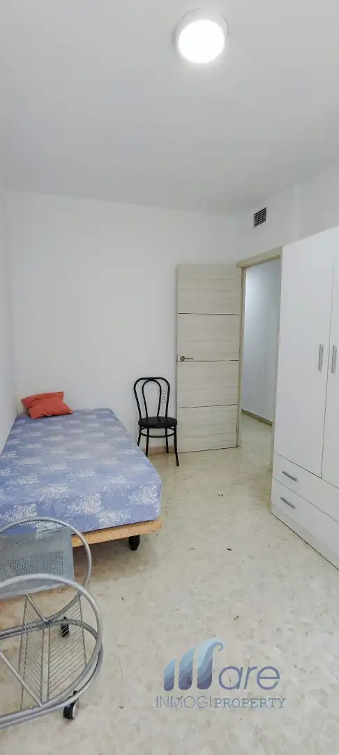 Schlafzimmer von Wohnung zum Verkauf in Granada mit Klimaanlage, Privatgarten und Terrasse