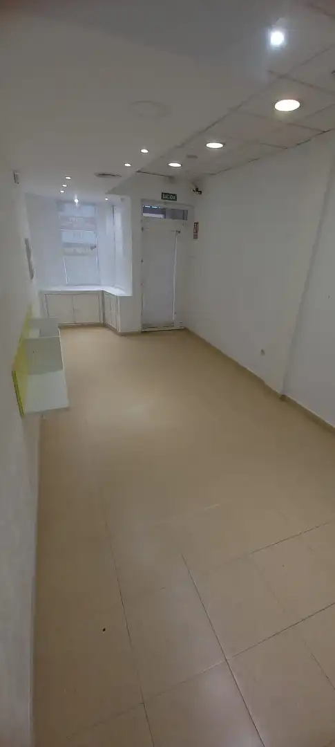 Local commercial à vendre à Avenida María de las Mercedes, imagen 5