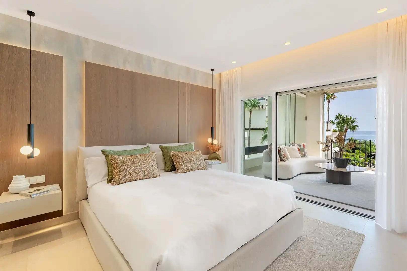 Bedroom of Apartments for sale in Estepona  with Air Conditioner, Terrace and Storage room