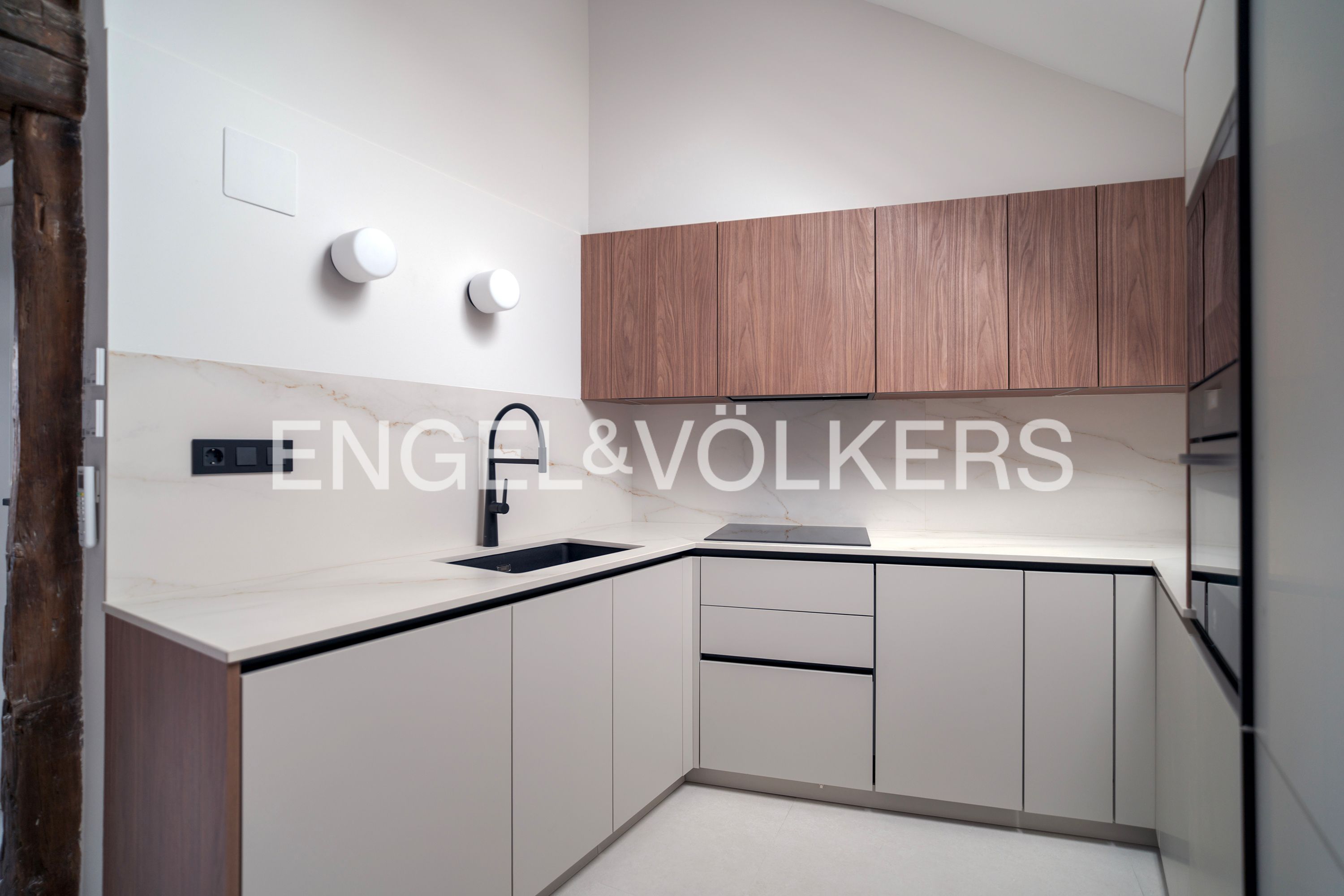 Cuina de Pis de lloguer en  Madrid Capital amb Aire condicionat i Calefacció