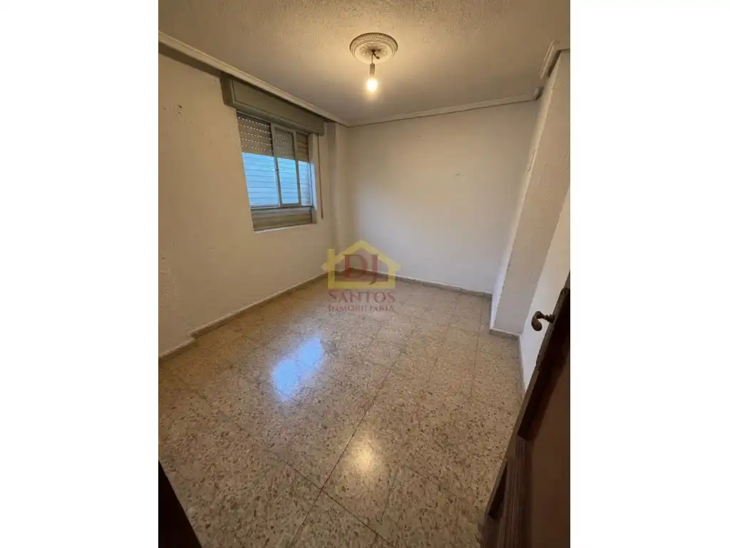 Schlafzimmer von Wohnung zum Verkauf in Salamanca