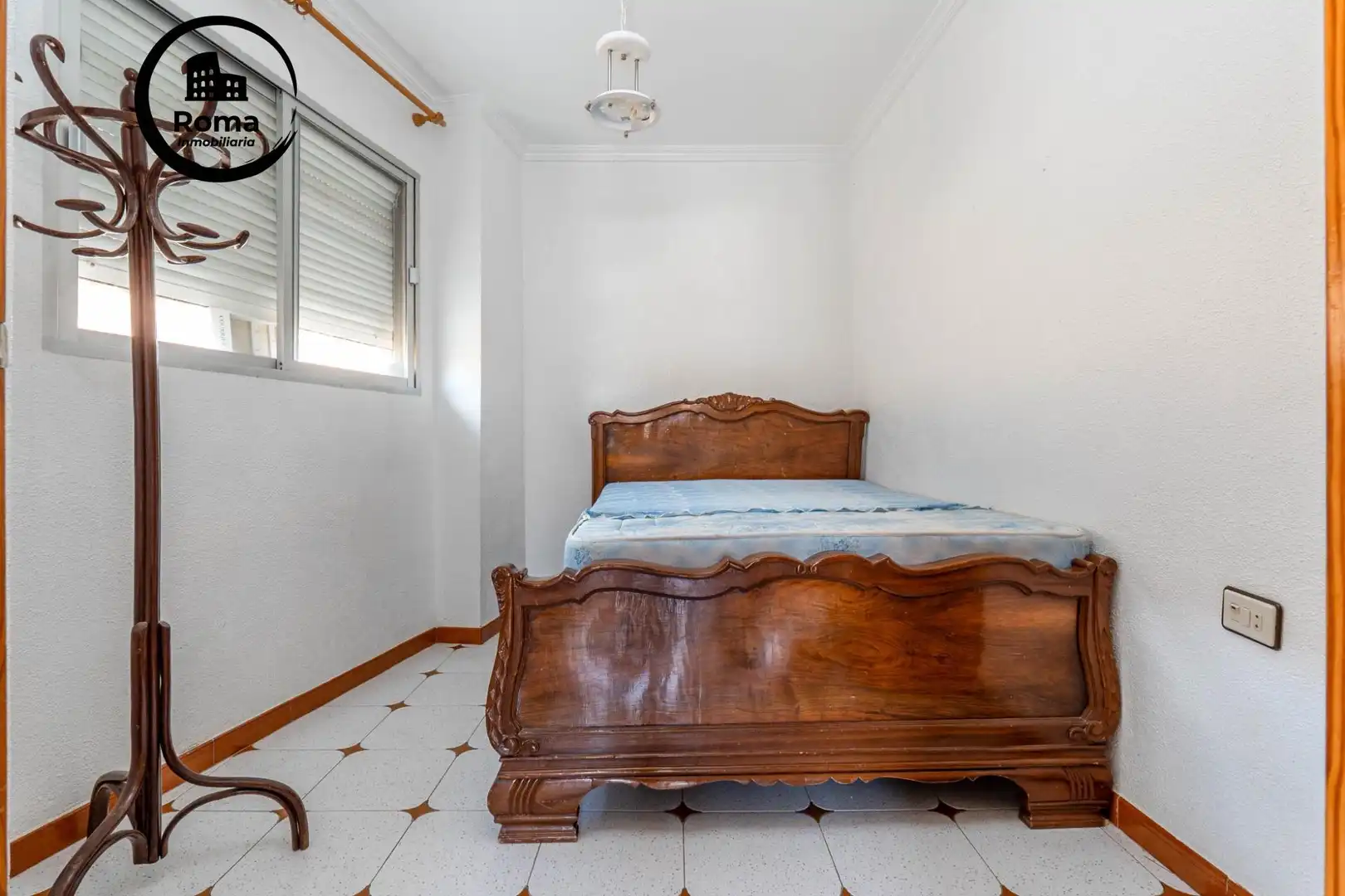 Dormitori de Casa o xalet en venda en Guadix