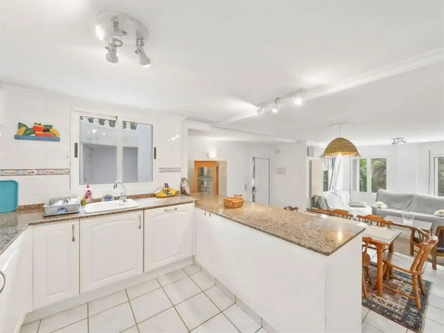 Cocina de Casa o chalet de alquiler en Dénia con Jardín privado, Parquet y Piscina
