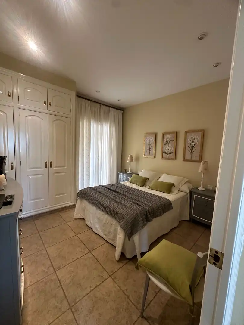 Habitación de Casa o chalet en venta en Montornès del Vallès con Aire acondicionado, Calefacción y Jardín privado