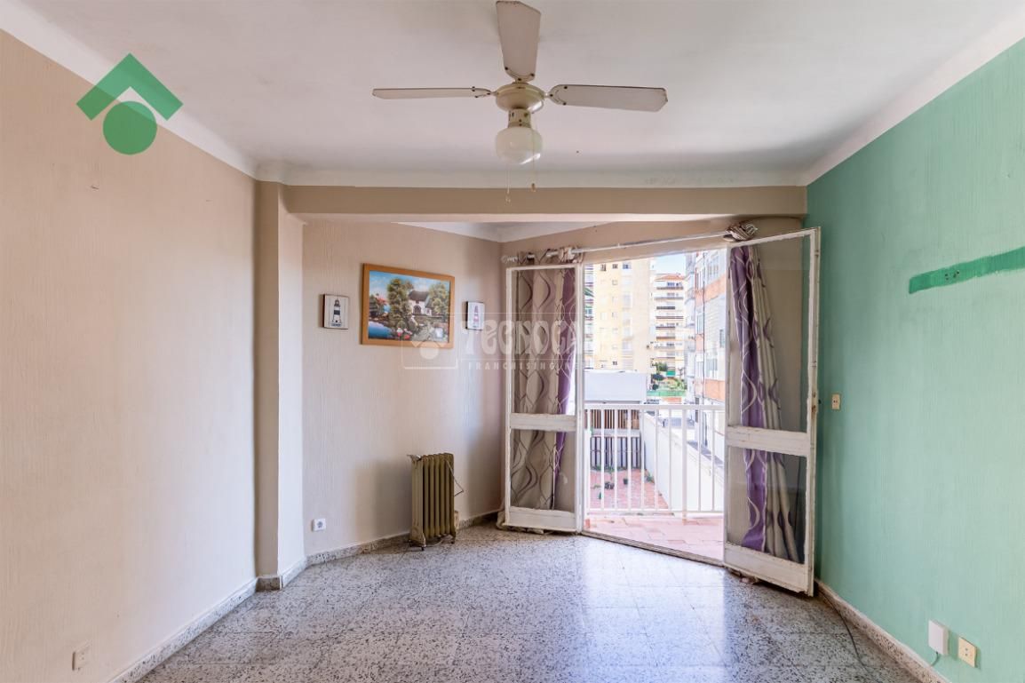 Bedroom of Flat for sale in Vélez-Málaga  with Air Conditioner and Balcony