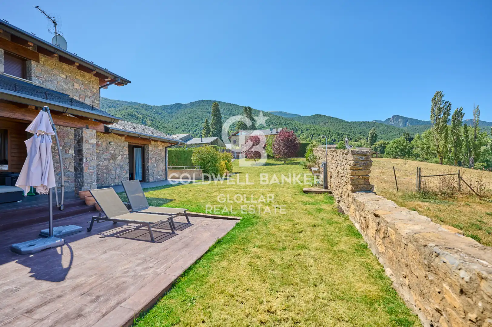 Jardí de Casa o xalet en venda en Das amb Calefacció, Jardí privat i Parquet