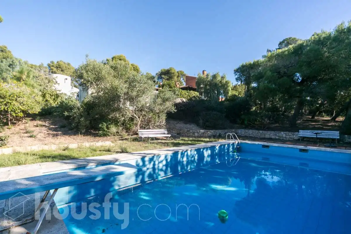 Piscina de Casa o xalet en venda en Tarragona amb Calefacció, Jardí privat i Parquet