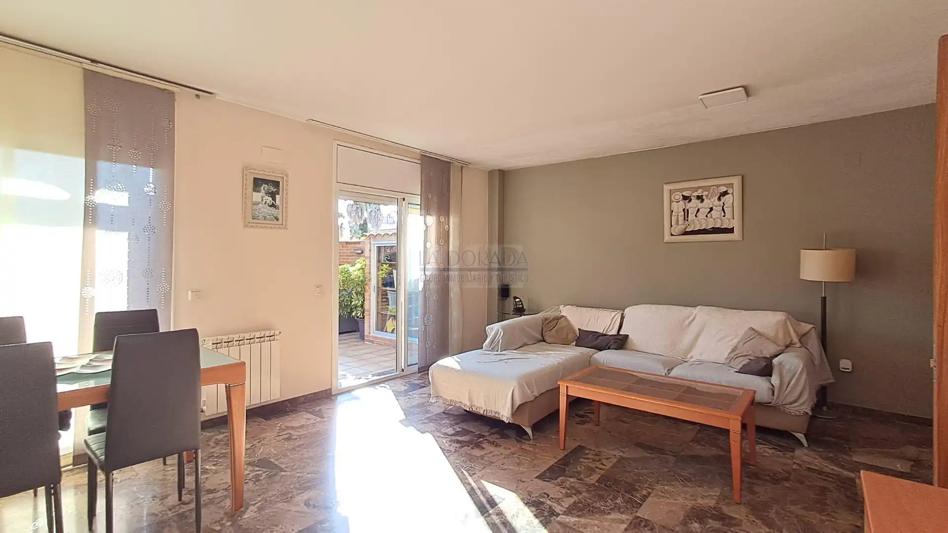 Adosado con terraza en venta en Carrer Belgrad, imagen 7