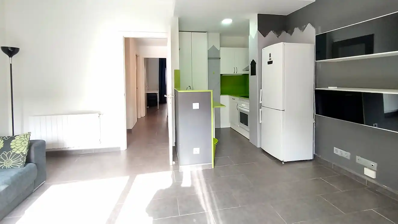 Cocina de Piso en venta en Barcelona con Calefacción y Horno