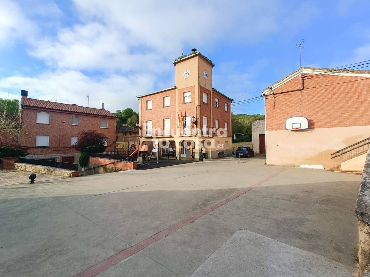 Vista exterior de Casa o xalet en venda en Villarejo amb Calefacció, Jardí privat i Terrassa