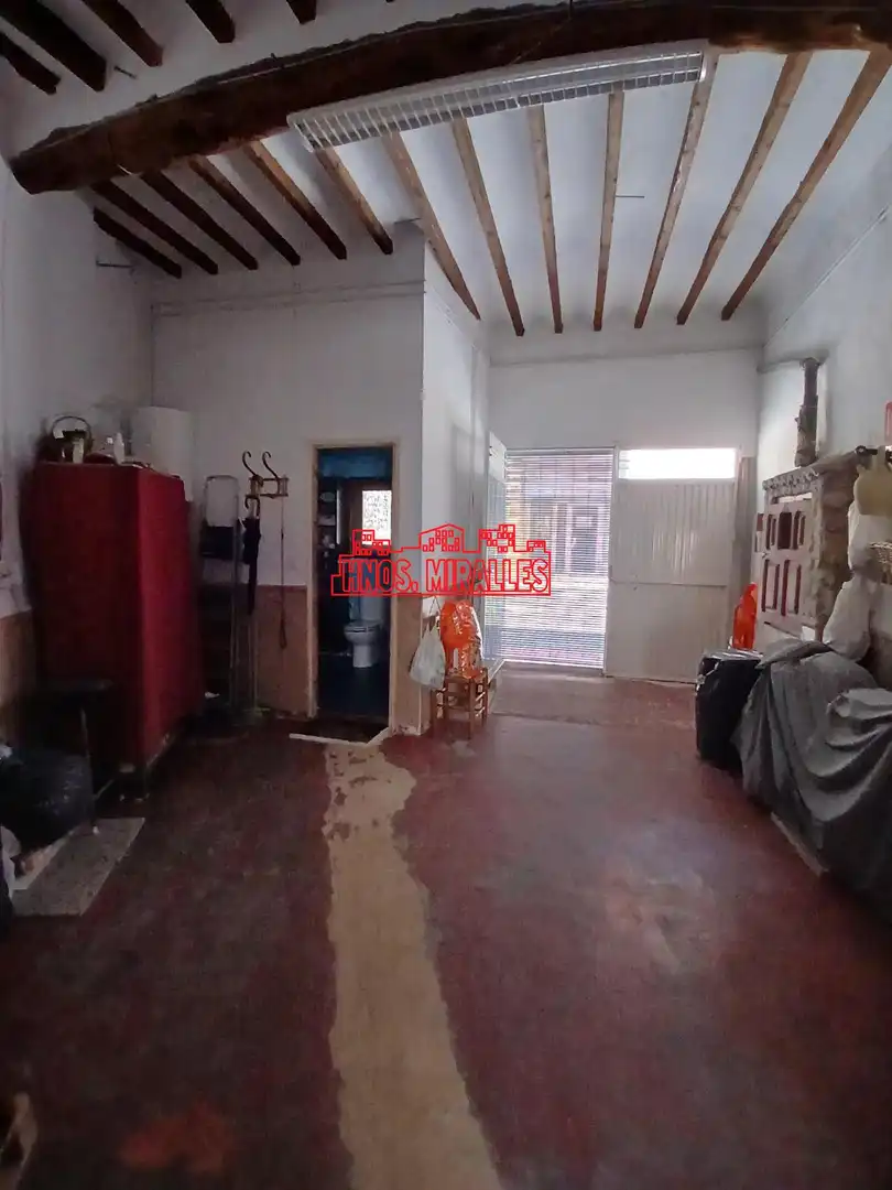 Haus oder Chalet zum Verkauf in Algueña mit Privatgarten, Terrasse und Abstellraum