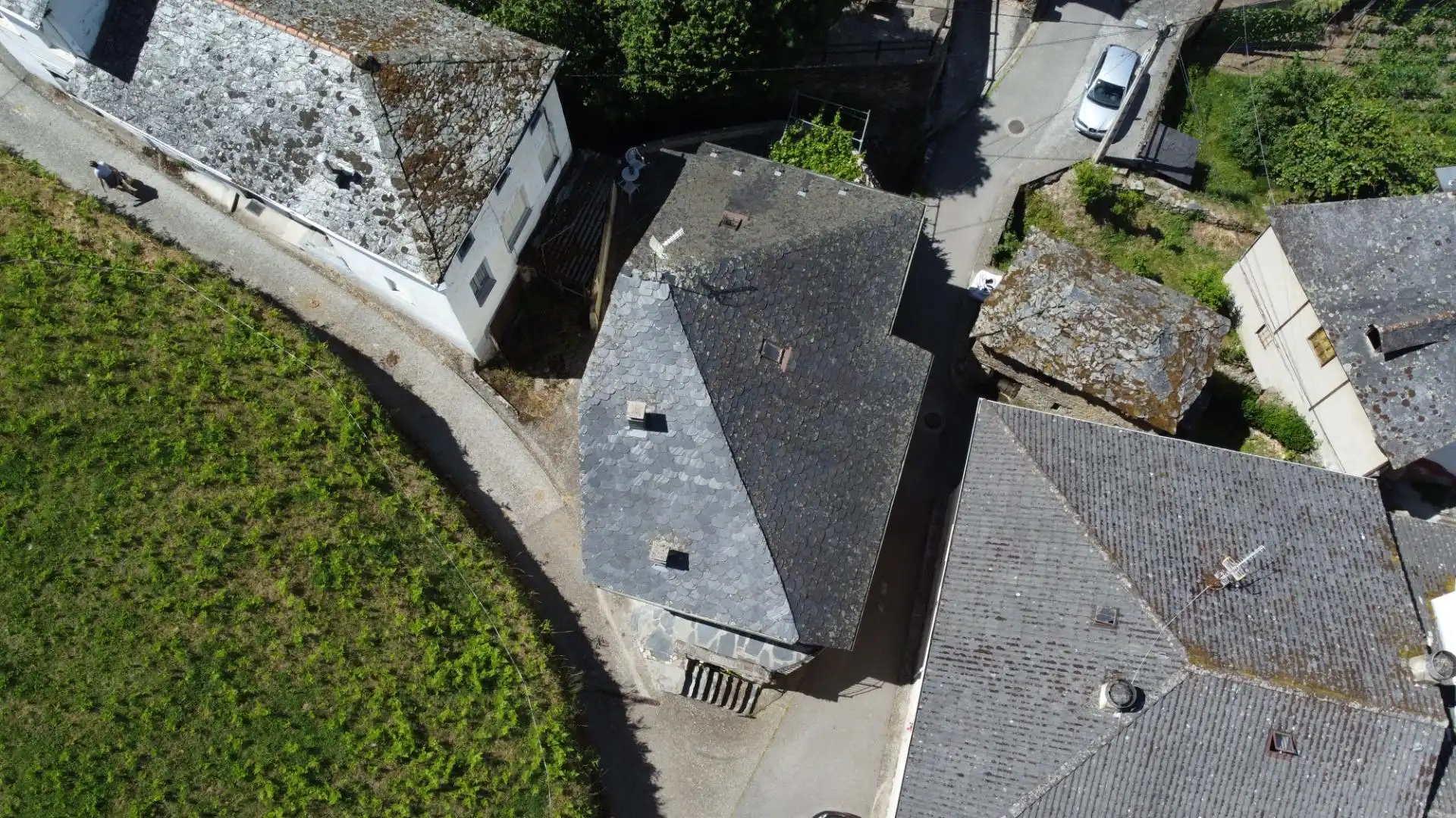 Vista exterior de Casa o chalet en venta en Cangas del Narcea con Jardín privado, Amueblado y Balcón