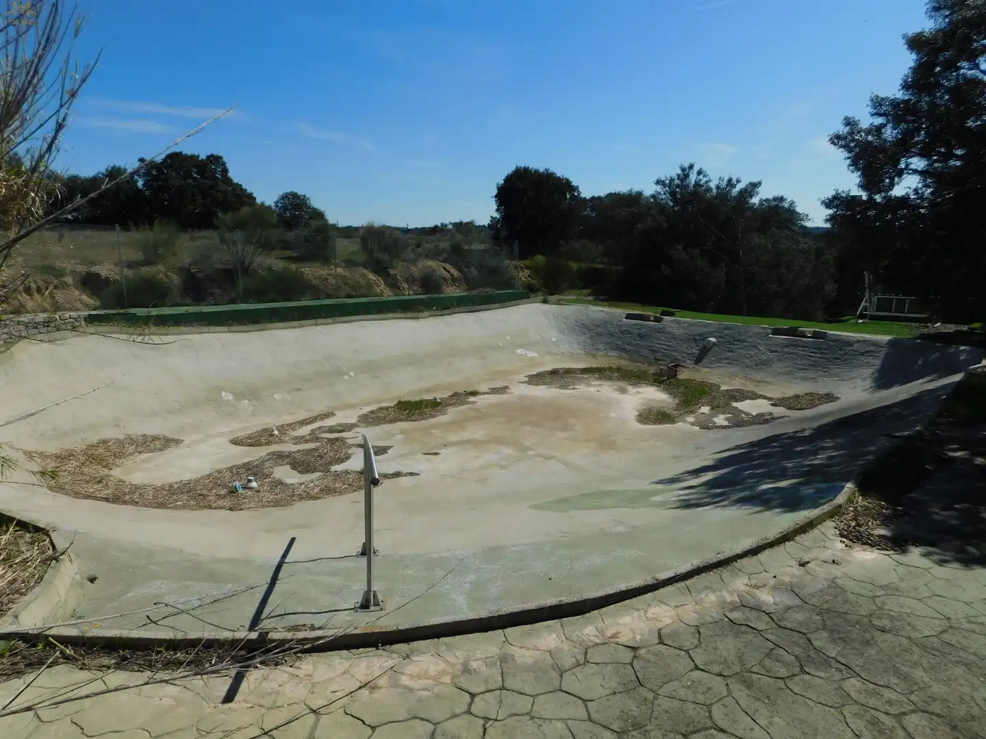 Piscina de Terreno en venta en Villa del Prado