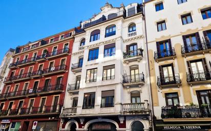 Vista exterior de Pis en venda en Donostia - San Sebastián 