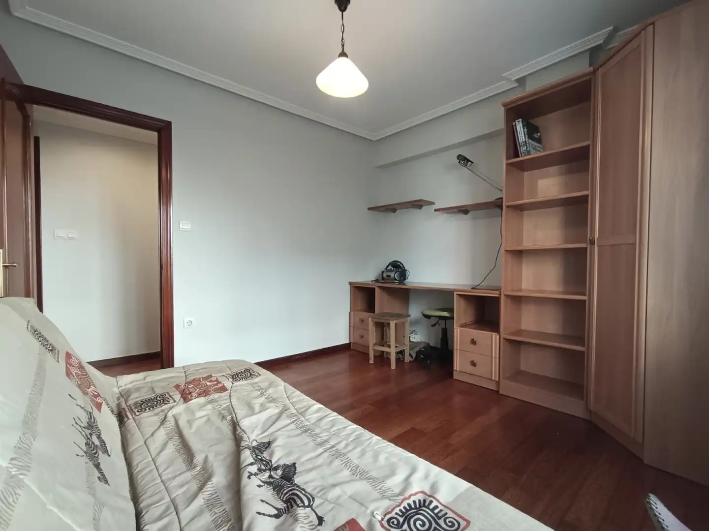 Flat for rent in Gijón - Avda. Constitución, Barrio del Centro