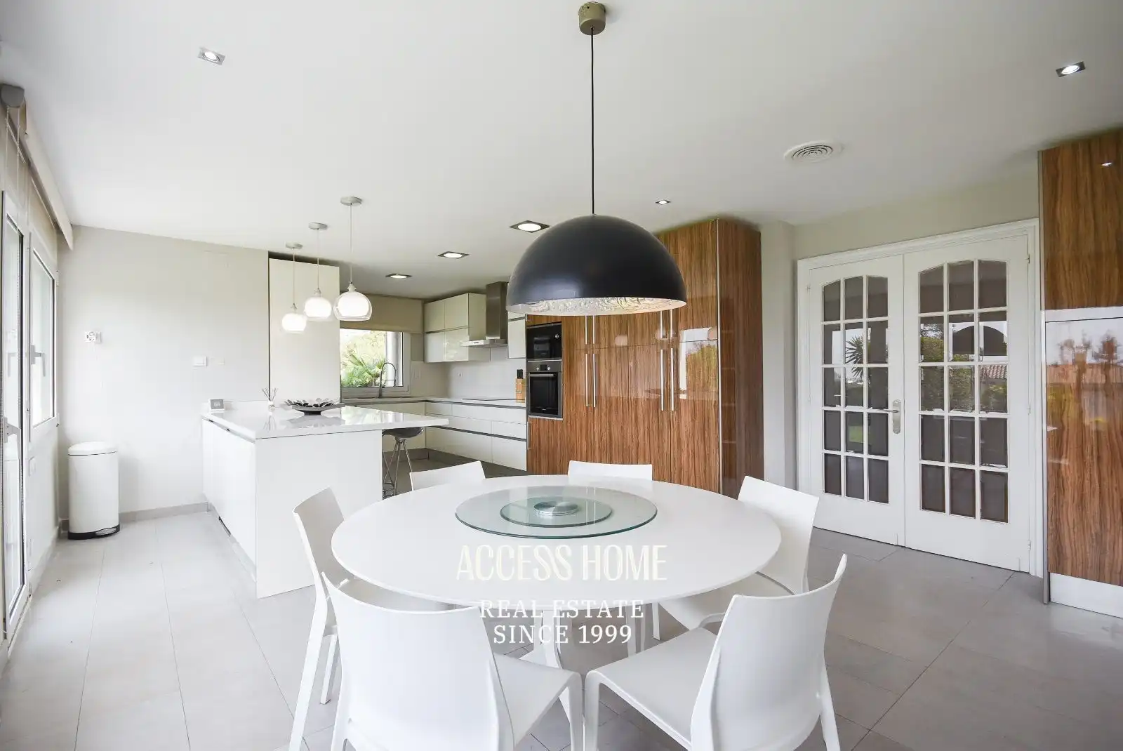 Cocina de Casa o chalet en venta en Alella con Aire acondicionado, Calefacción y Terraza