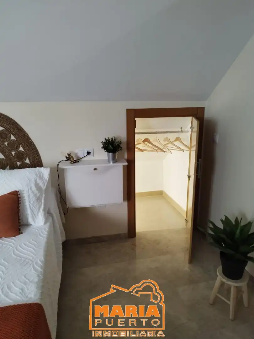 Dormitori de Apartament de lloguer en Antequera amb Aire condicionat, Traster i Moblat
